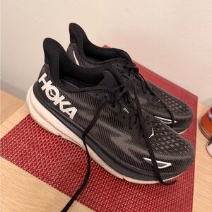 Hoka Clifton 9 Sneakers